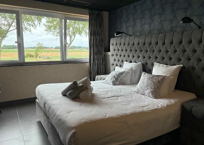 Hotel Havenzicht Westhoek Marina 2*