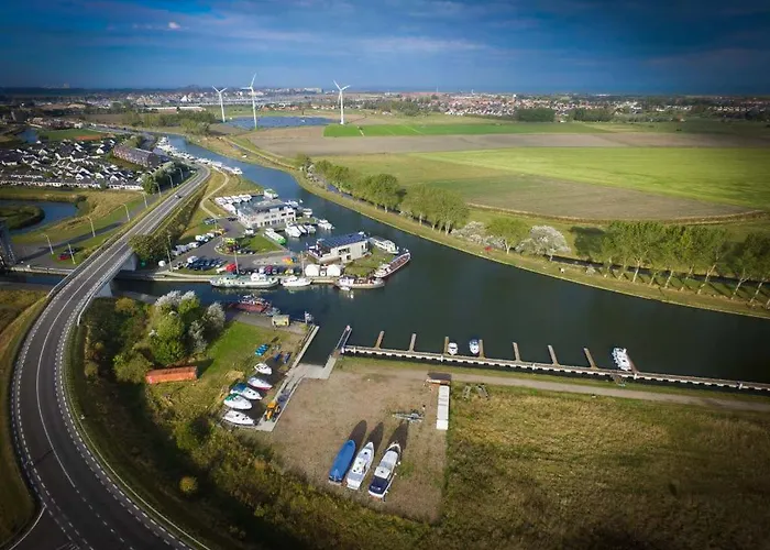 Havenzicht Westhoek Marina